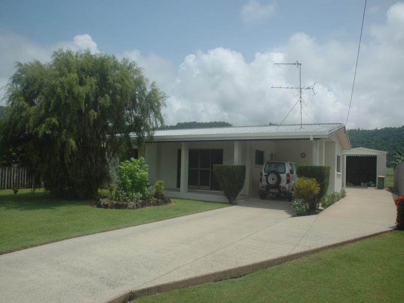 12 Snapper Island Drive, Wonga QLD 4873