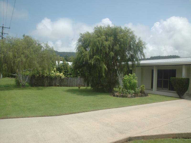 12 Snapper Island Drive, Wonga QLD 4873
