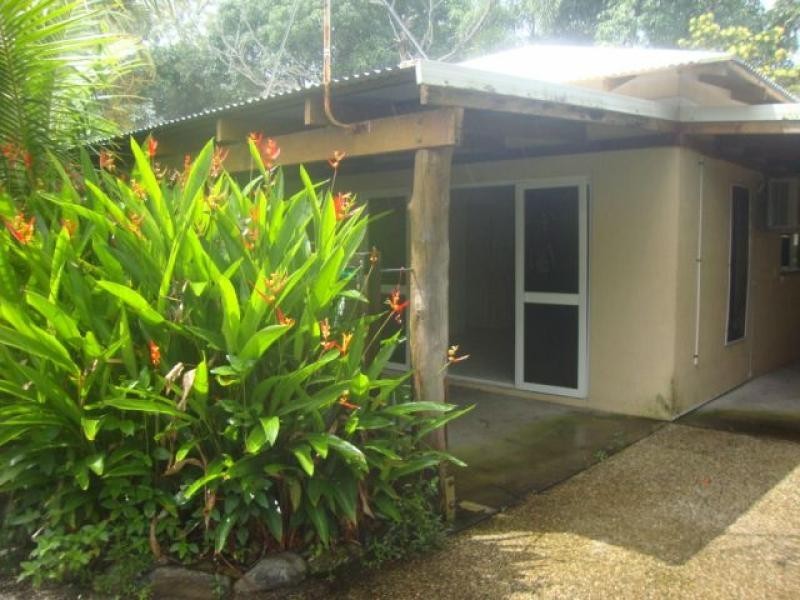 2/10 Albatross Close, Cooya Beach QLD 4873