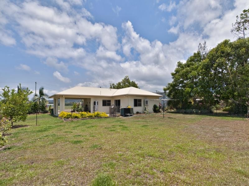 7 Rutherford Road, Miallo QLD 4873
