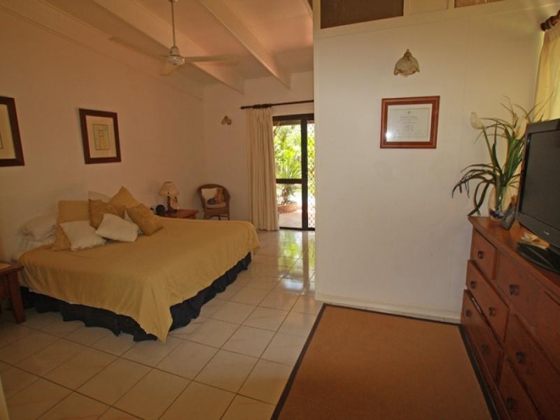 3353 Mossman Daintree Road, Daintree QLD 4873
