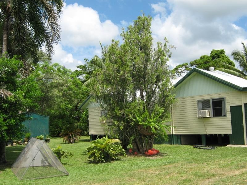 55 Rutherford Road, Miallo QLD 4873