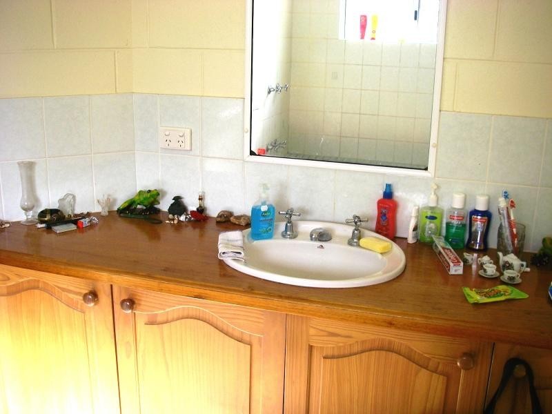 46 kalkuri close, Wonga QLD 4873