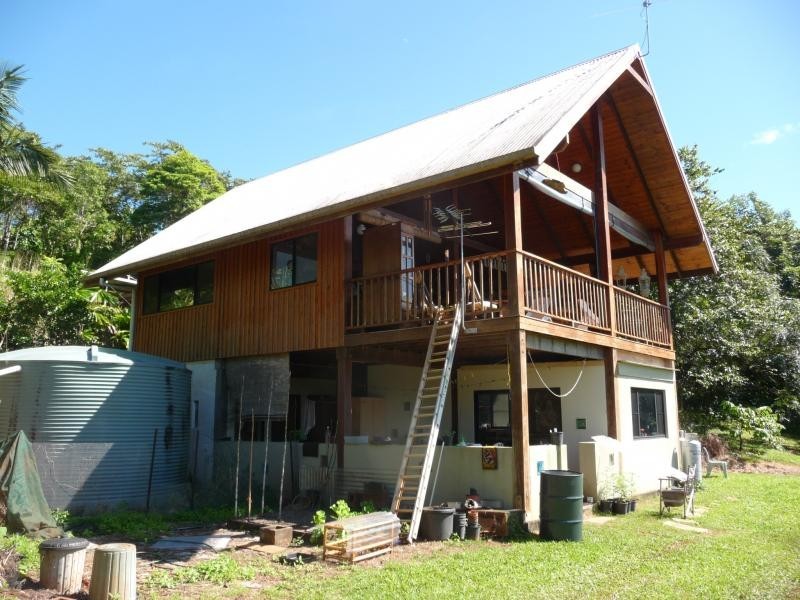 14 Mahogany Road, Daintree QLD 4873