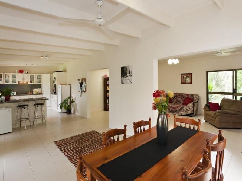 10 Coral Sea Drive, Mossman QLD 4873