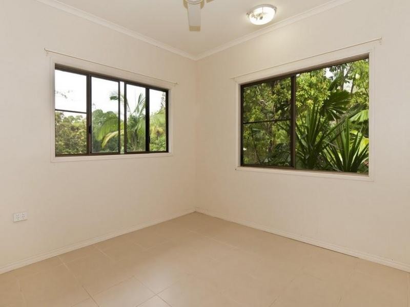 10 Coral Sea Drive, Mossman QLD 4873