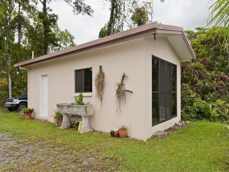 10 Coral Sea Drive, Mossman QLD 4873