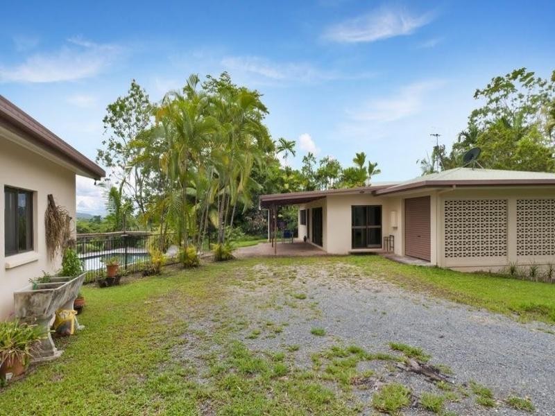 10 Coral Sea Drive, Mossman QLD 4873
