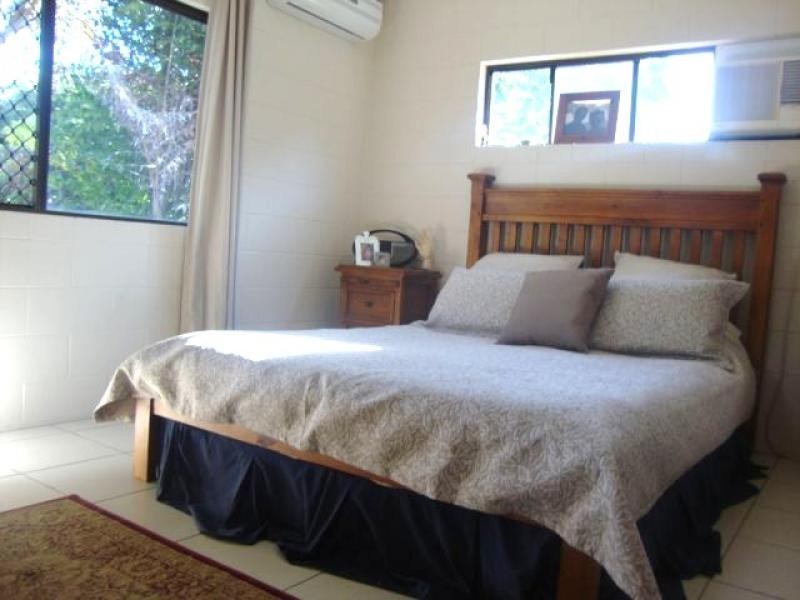 8 Barra Close, Wonga QLD 4873