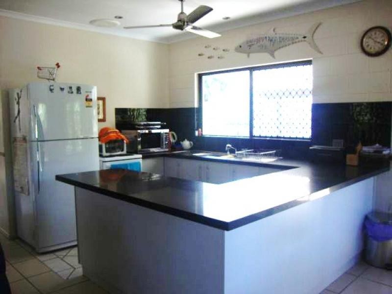 8 Barra Close, Wonga QLD 4873