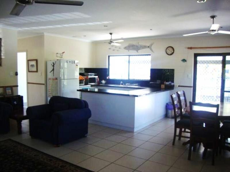 8 Barra Close, Wonga QLD 4873