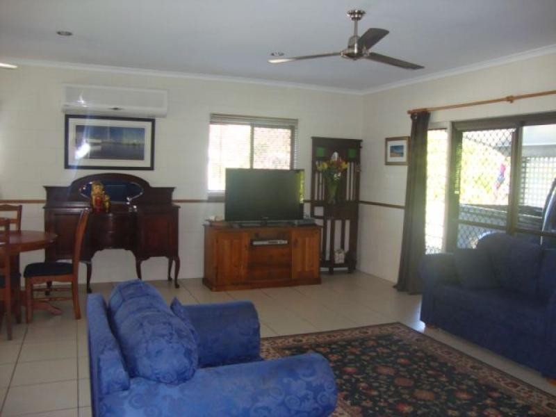 8 Barra Close, Wonga QLD 4873