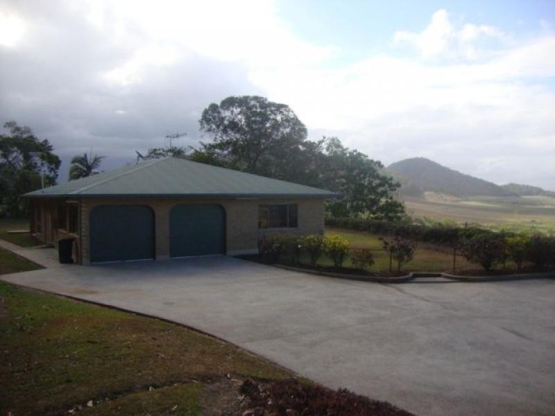 44 Francis Rd, Mossman QLD 4873