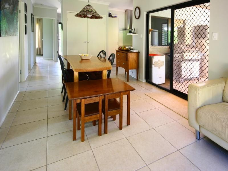 18 White oak Avenue, Mossman QLD 4873