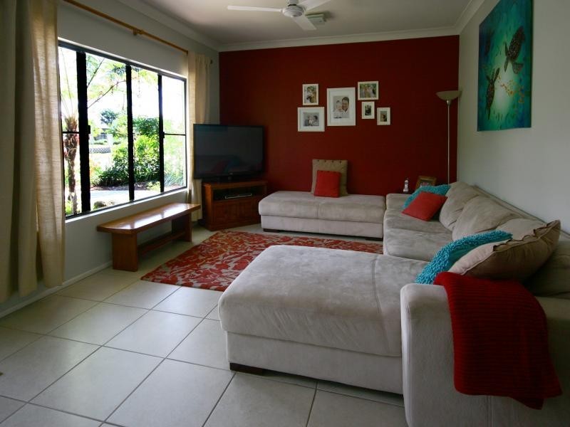 18 White oak Avenue, Mossman QLD 4873