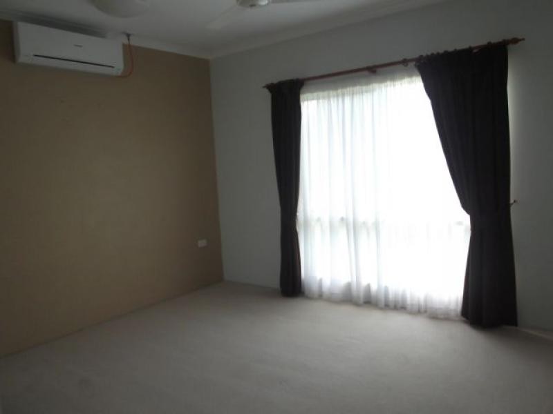 15 Watson Close, Mossman QLD 4873