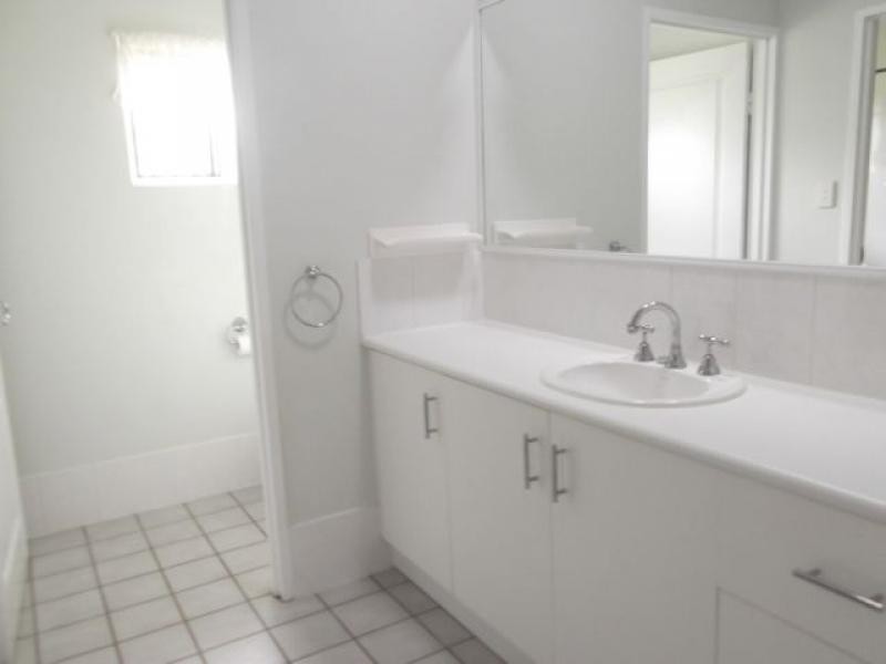 15 Watson Close, Mossman QLD 4873