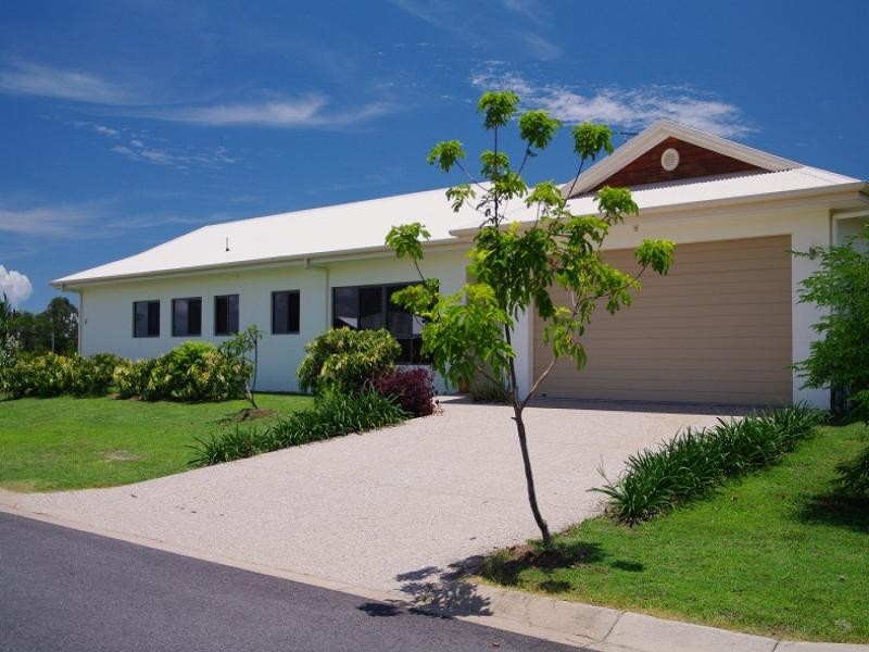 68 Cooya Beach Rd, Cooya Beach QLD 4873