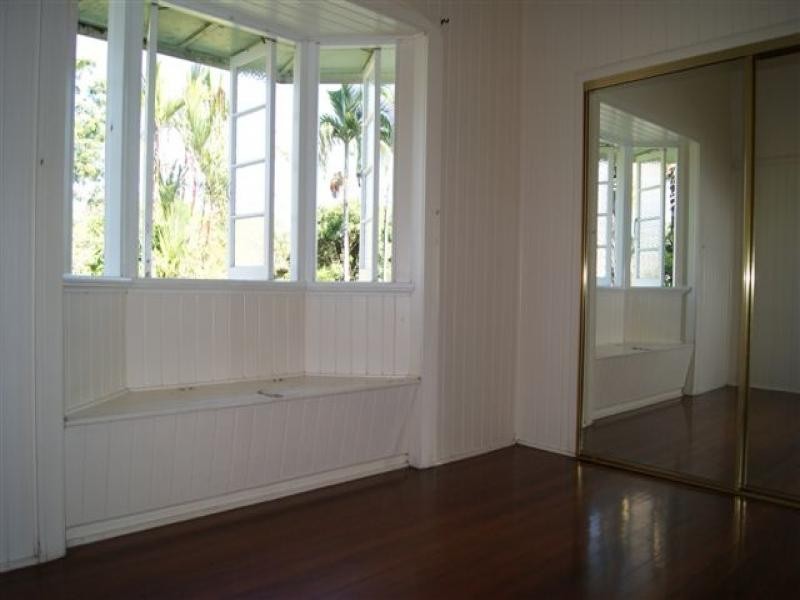 13 Thomas Street, Mossman QLD 4873