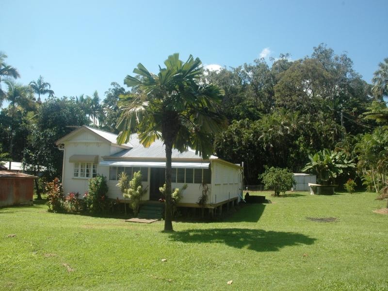 10 Stewart Street, Daintree QLD 4873