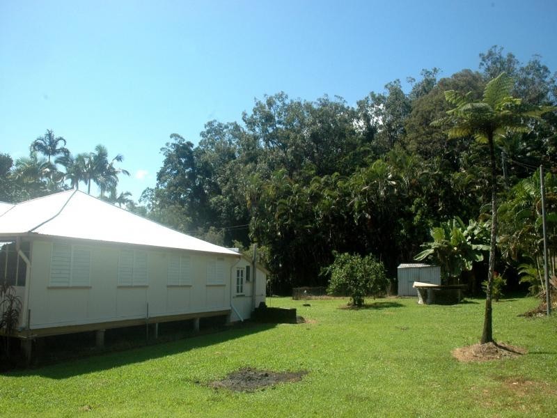 10 Stewart Street, Daintree QLD 4873