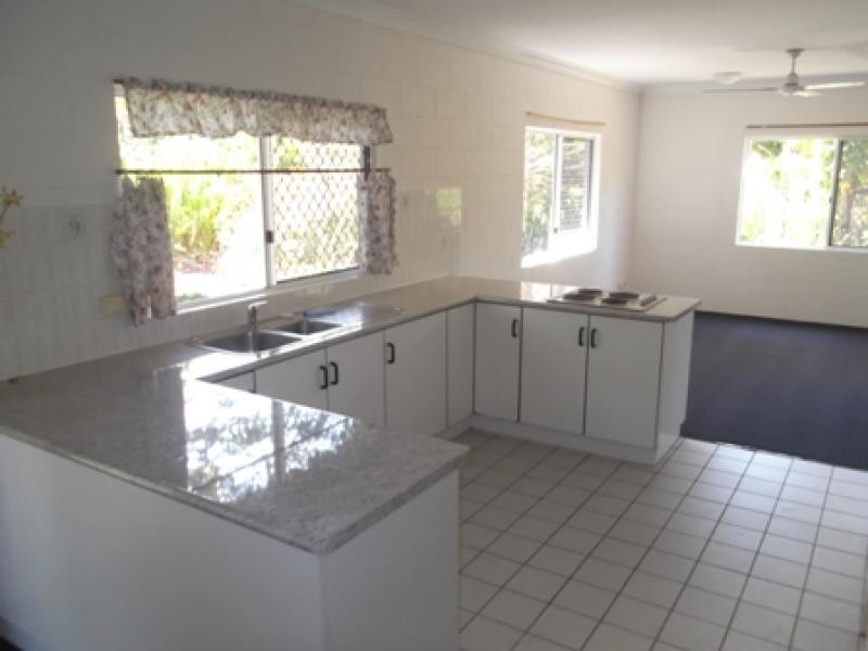 17 Bougainvillea St, Cooya Beach QLD 4873