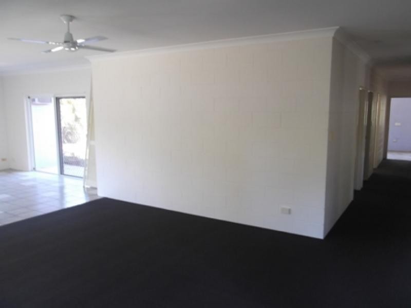 17 Bougainvillea St, Cooya Beach QLD 4873