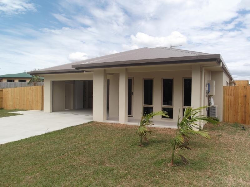 12 Lou Prince Drive, Cooya Beach QLD 4873