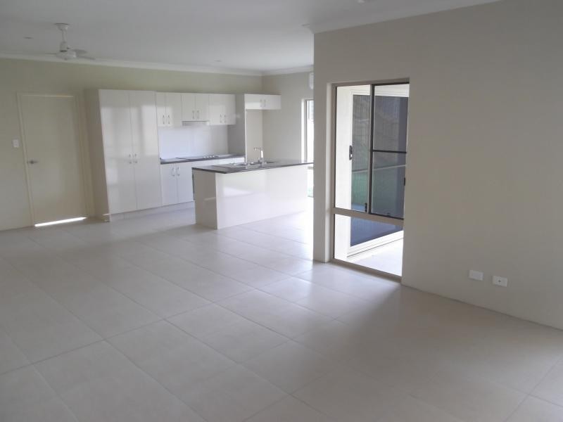 12 Lou Prince Drive, Cooya Beach QLD 4873