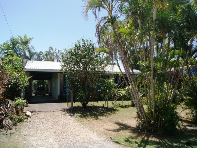 5 Tulip Street, Cooya Beach QLD 4873