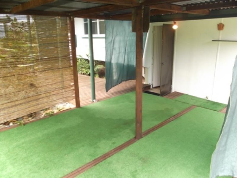 18 Junction Road, Mossman QLD 4873