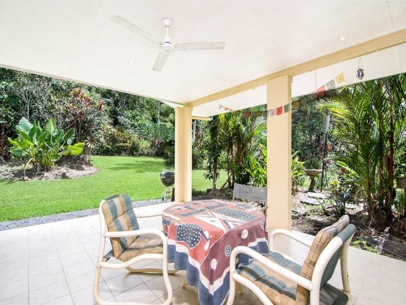 11 Whiteley Road, Whyanbeel QLD 4873