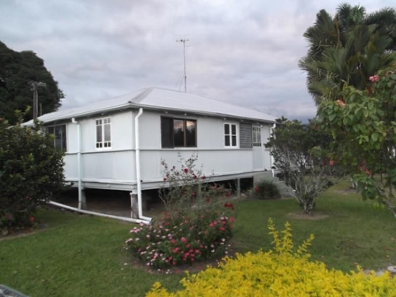 2/65 Tolentini Road, Mossman QLD 4873