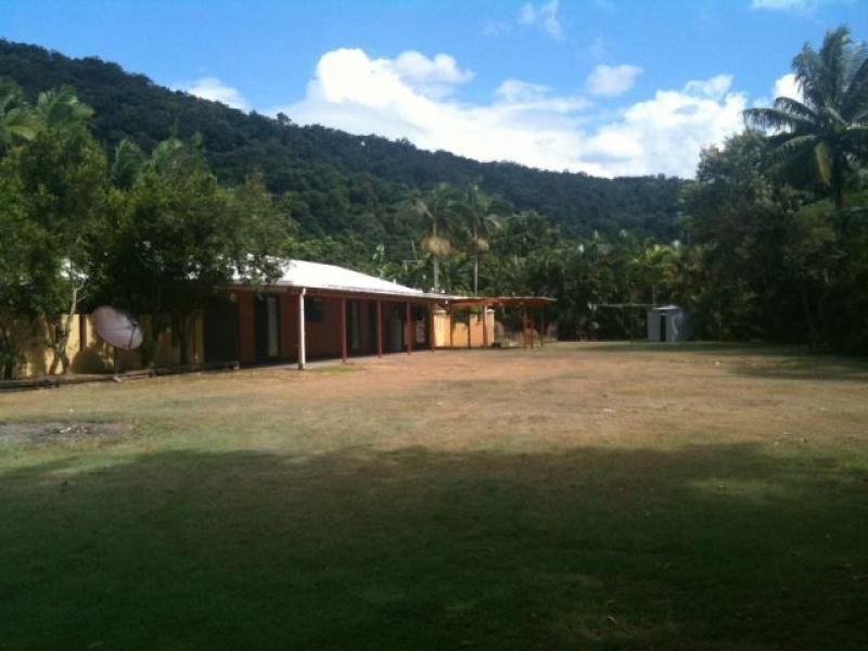 31 Yarun Close, Wonga QLD 4873