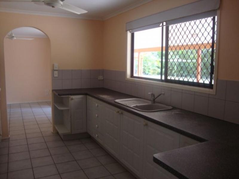 31 Yarun Close, Wonga QLD 4873