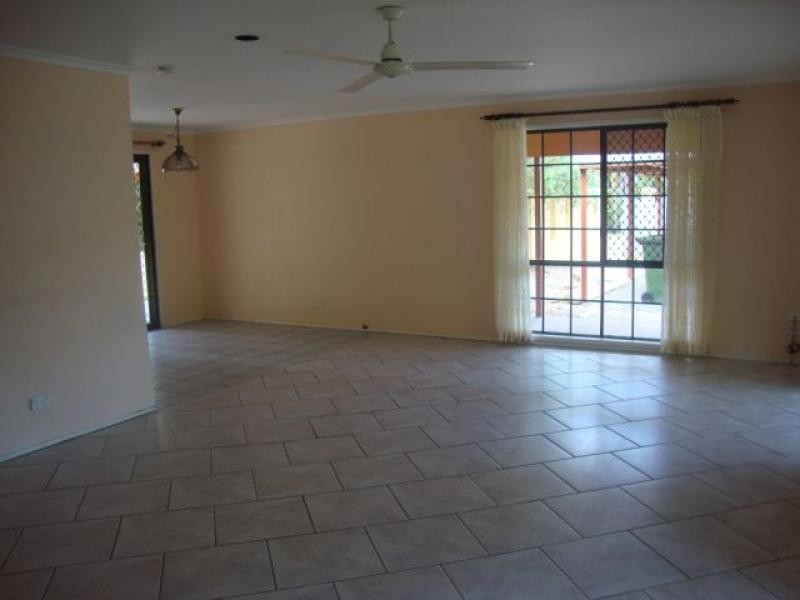 31 Yarun Close, Wonga QLD 4873