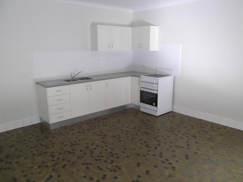 2/3 Connolly Street, Mossman QLD 4873