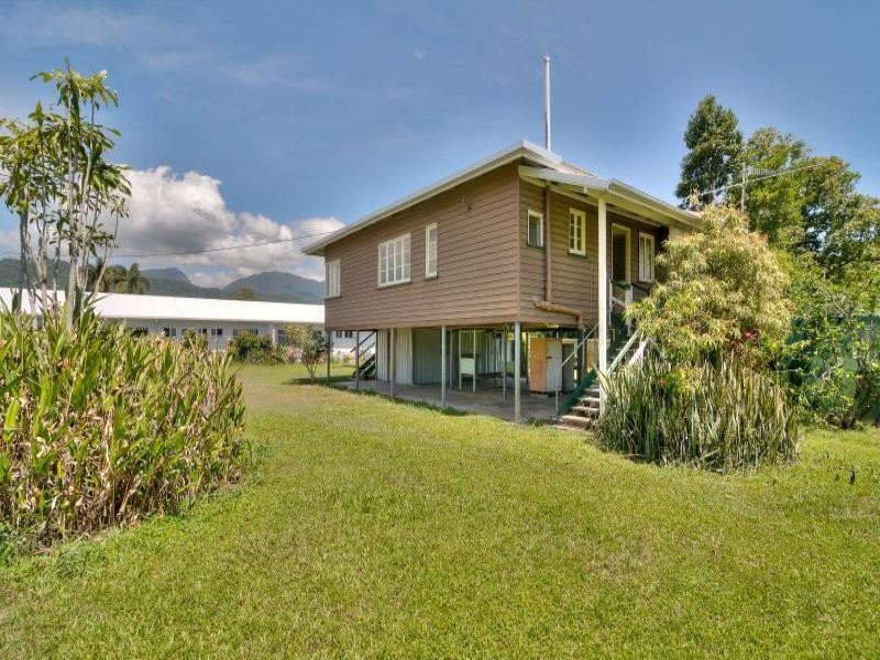 9 Johnston Road, Mossman QLD 4873