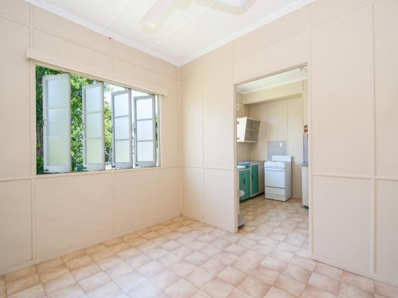 9 Johnston Road, Mossman QLD 4873