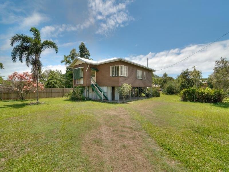 9 Johnston Road, Mossman QLD 4873