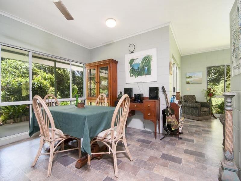 42 Kahana Road, Whyanbeel QLD 4873