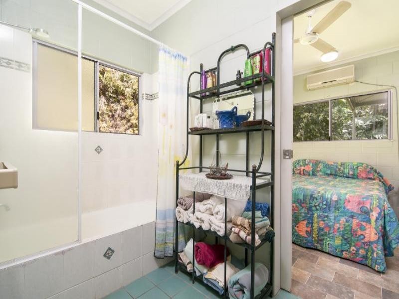 42 Kahana Road, Whyanbeel QLD 4873