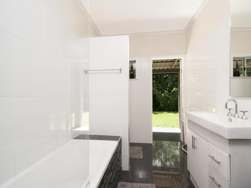 20 Billfish Close, Wonga QLD 4873