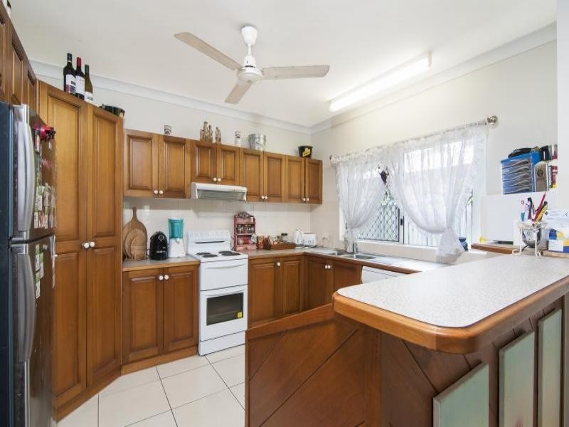 17 Thooleer Close, Cooya Beach QLD 4873