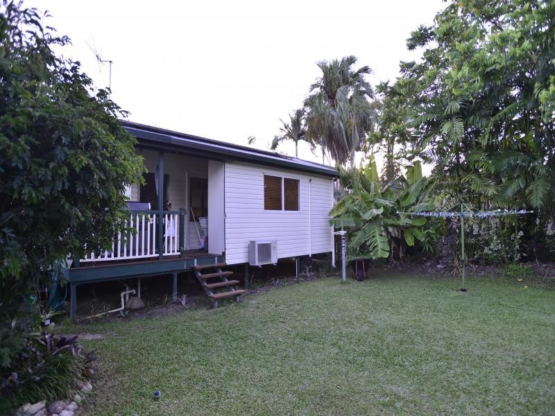 5 Jack Street, Mossman QLD 4873