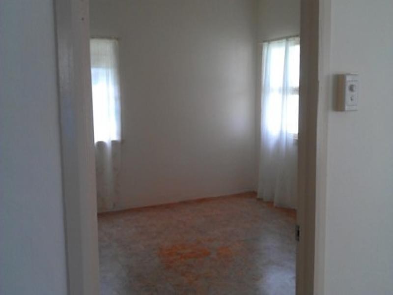 11 Atherton Street, Mossman QLD 4873