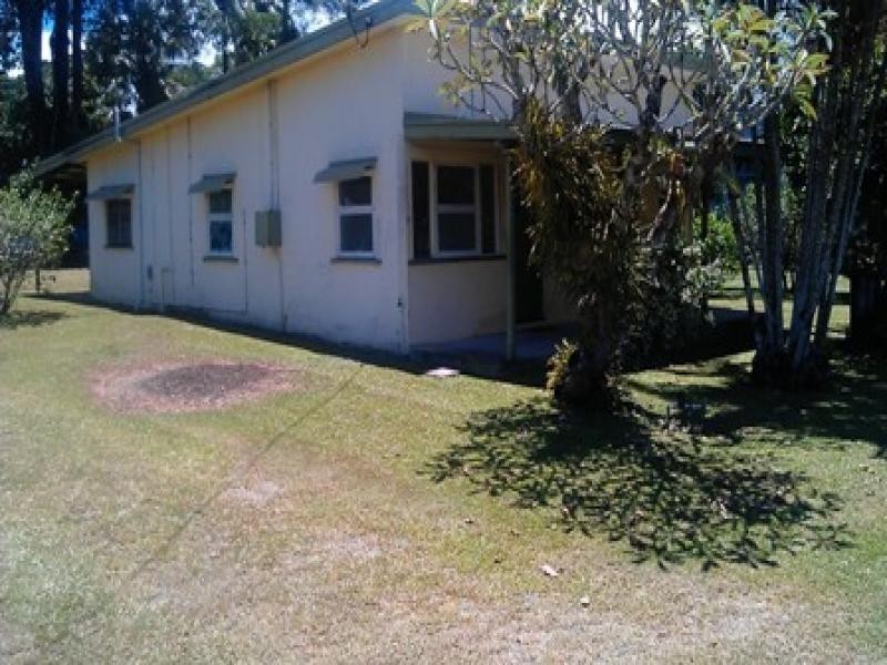 11 Atherton Street, Mossman QLD 4873