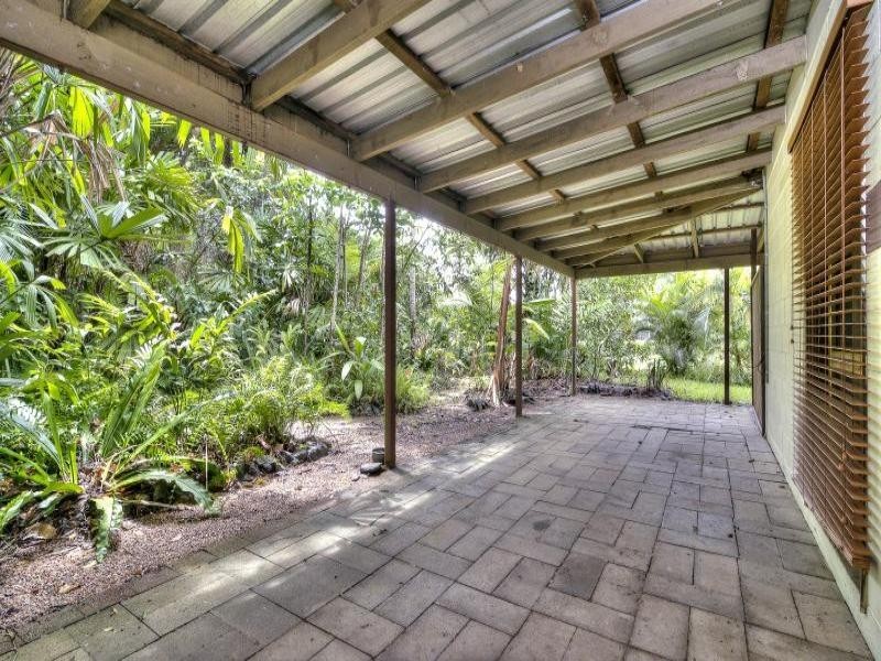 8 Douglas Street, Daintree QLD 4873