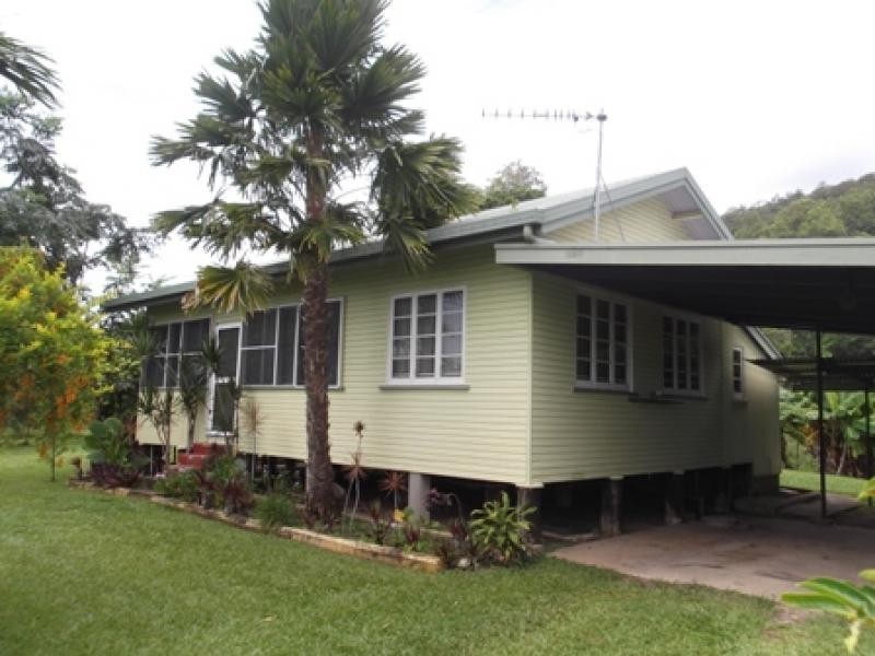 6889 Captain Cook Highway, Mossman QLD 4873