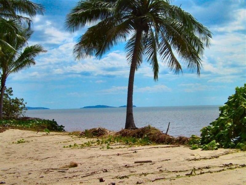 50 Marine Parade, Newell QLD 4873